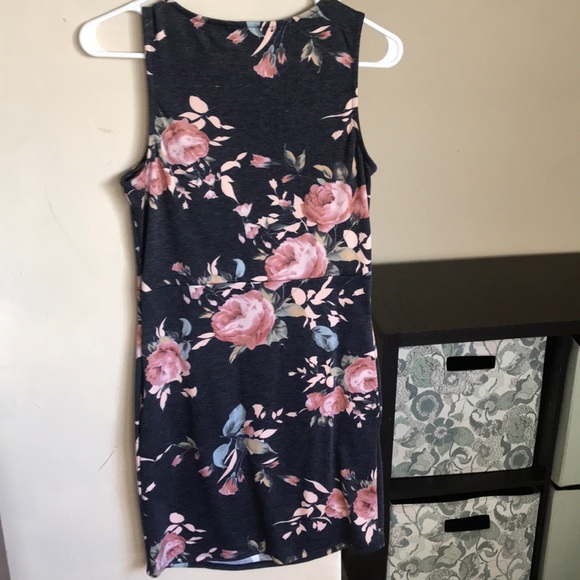 Floral dress - Picture 2 of 2